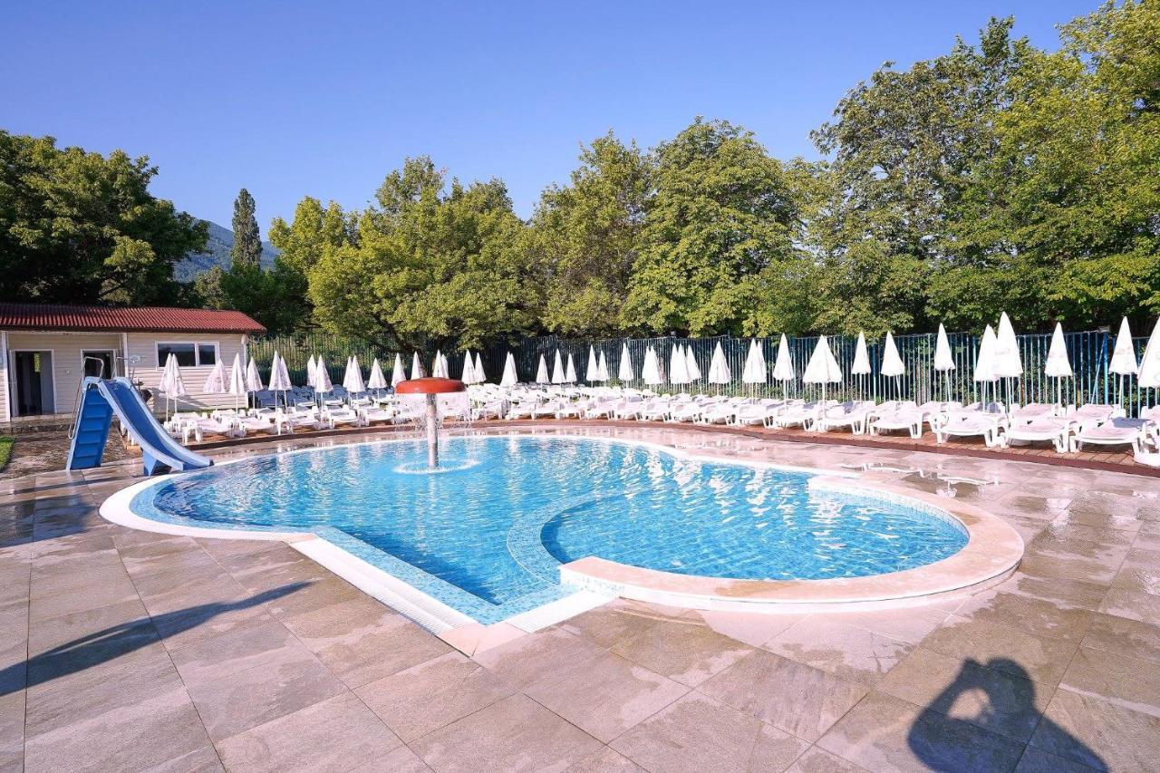7 Lakes camping Sapareva Banya Bagian luar foto