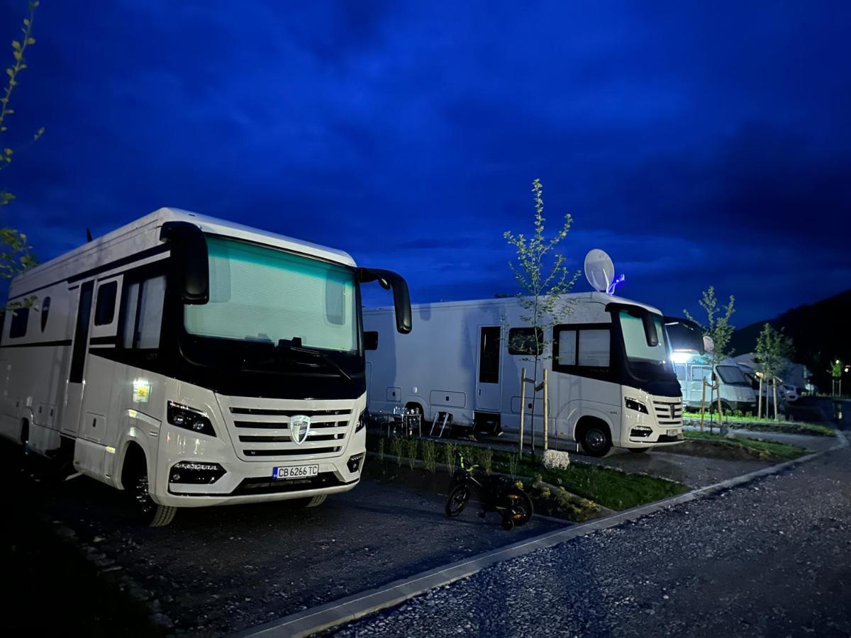 7 Lakes camping Sapareva Banya Bagian luar foto