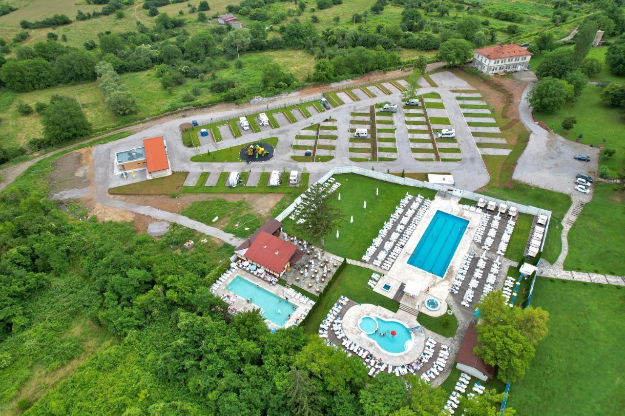 7 Lakes camping Sapareva Banya Bagian luar foto