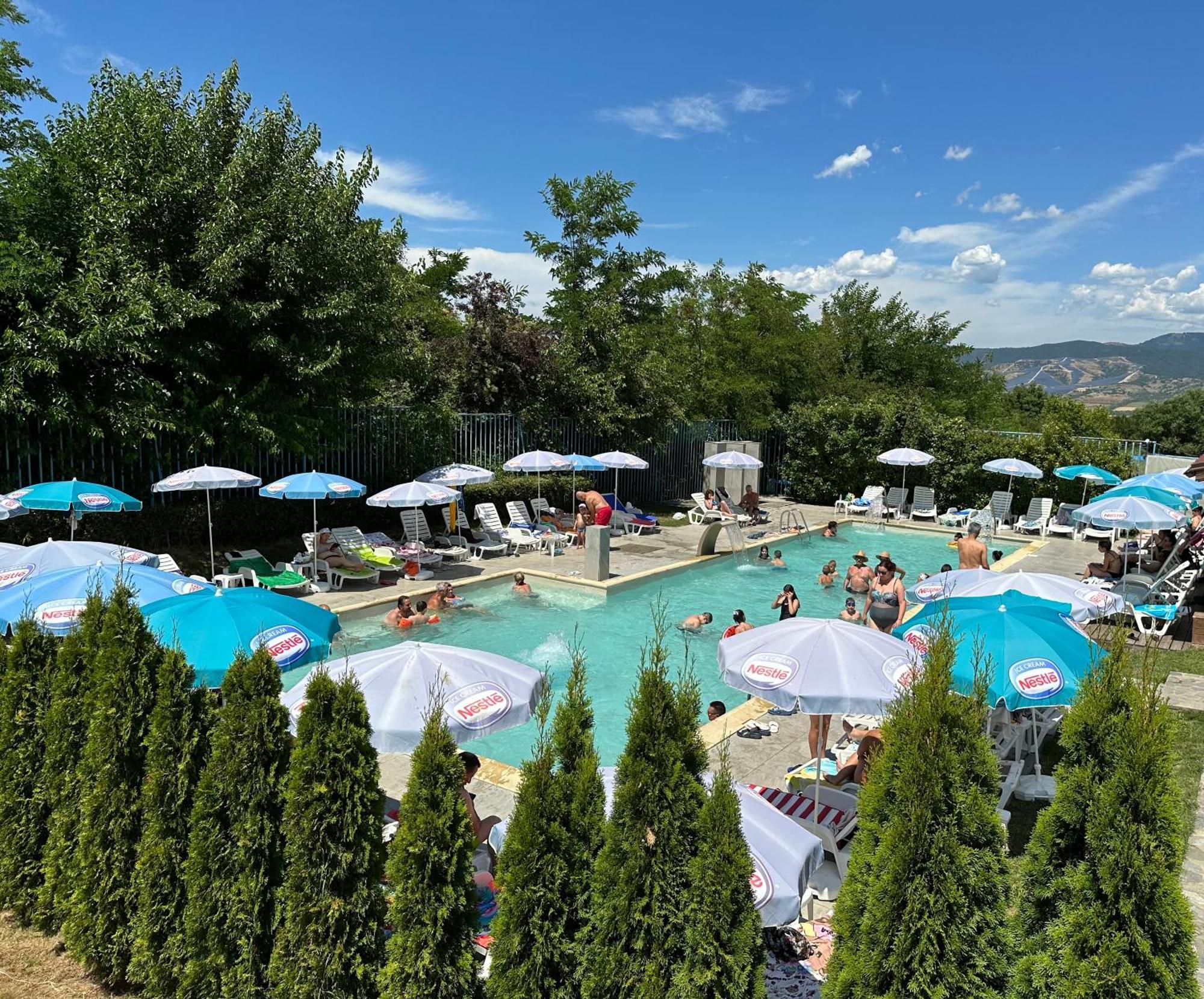 7 Lakes camping Sapareva Banya Bagian luar foto
