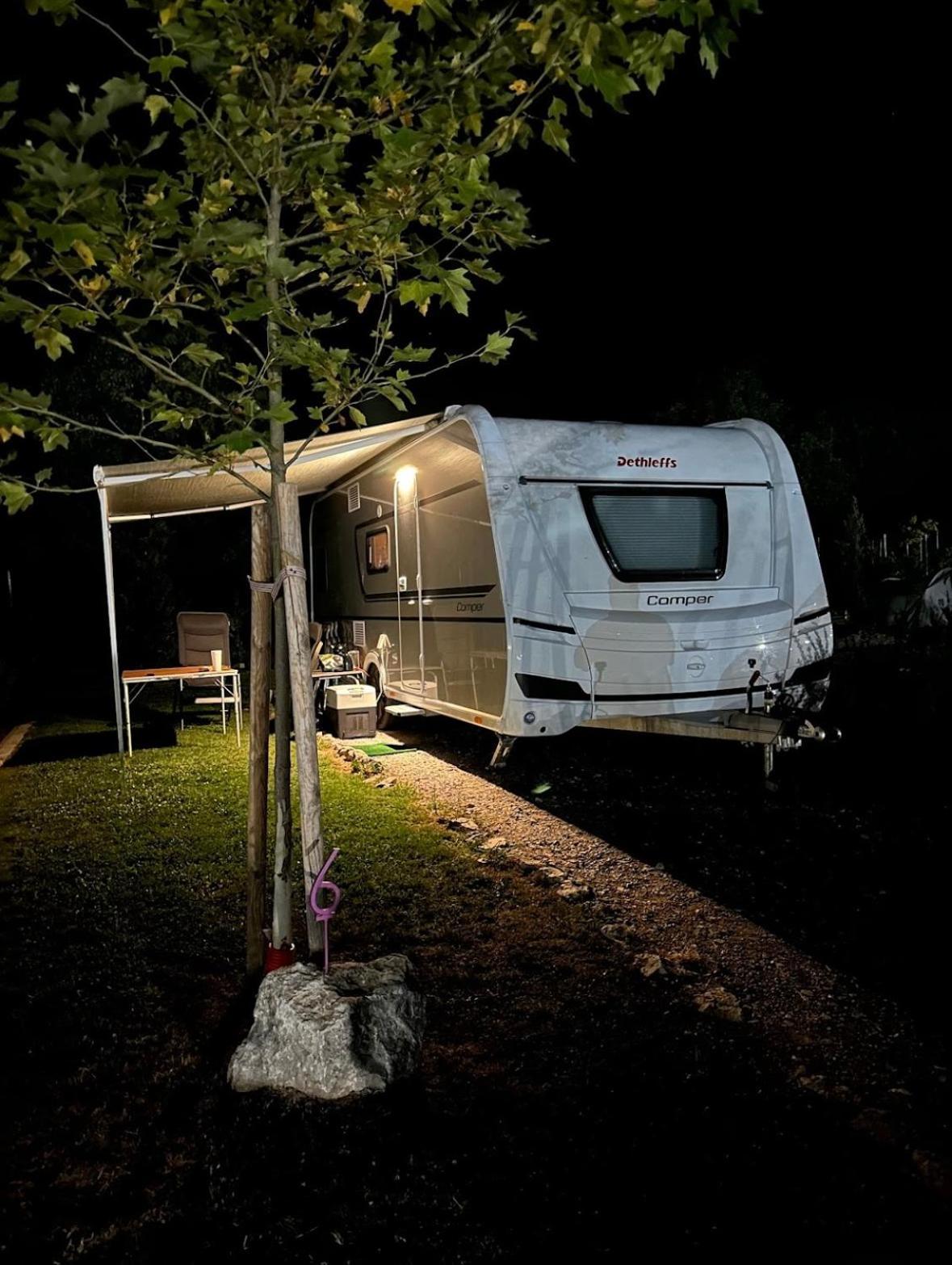 7 Lakes camping Sapareva Banya Bagian luar foto