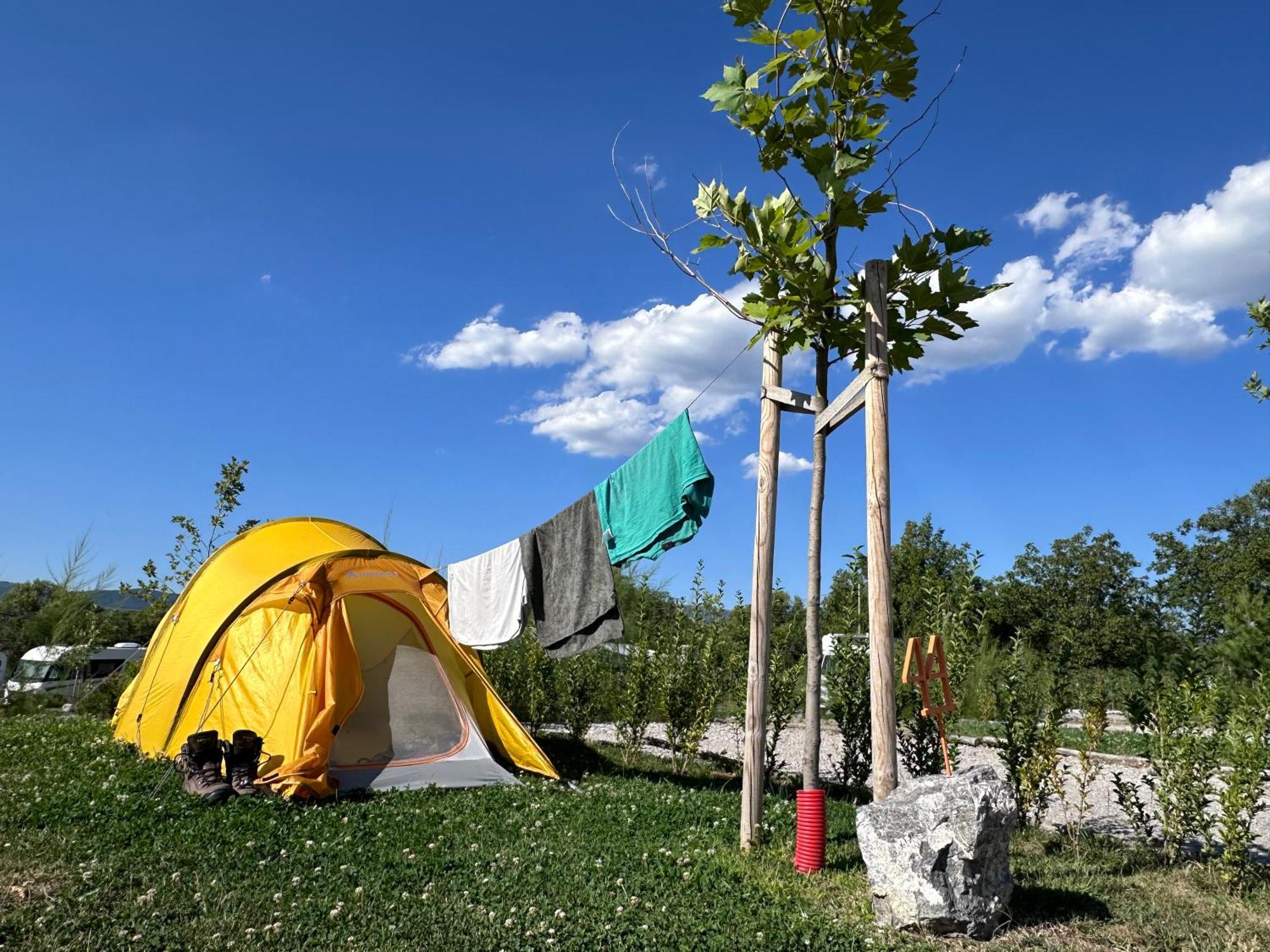7 Lakes camping Sapareva Banya Bagian luar foto
