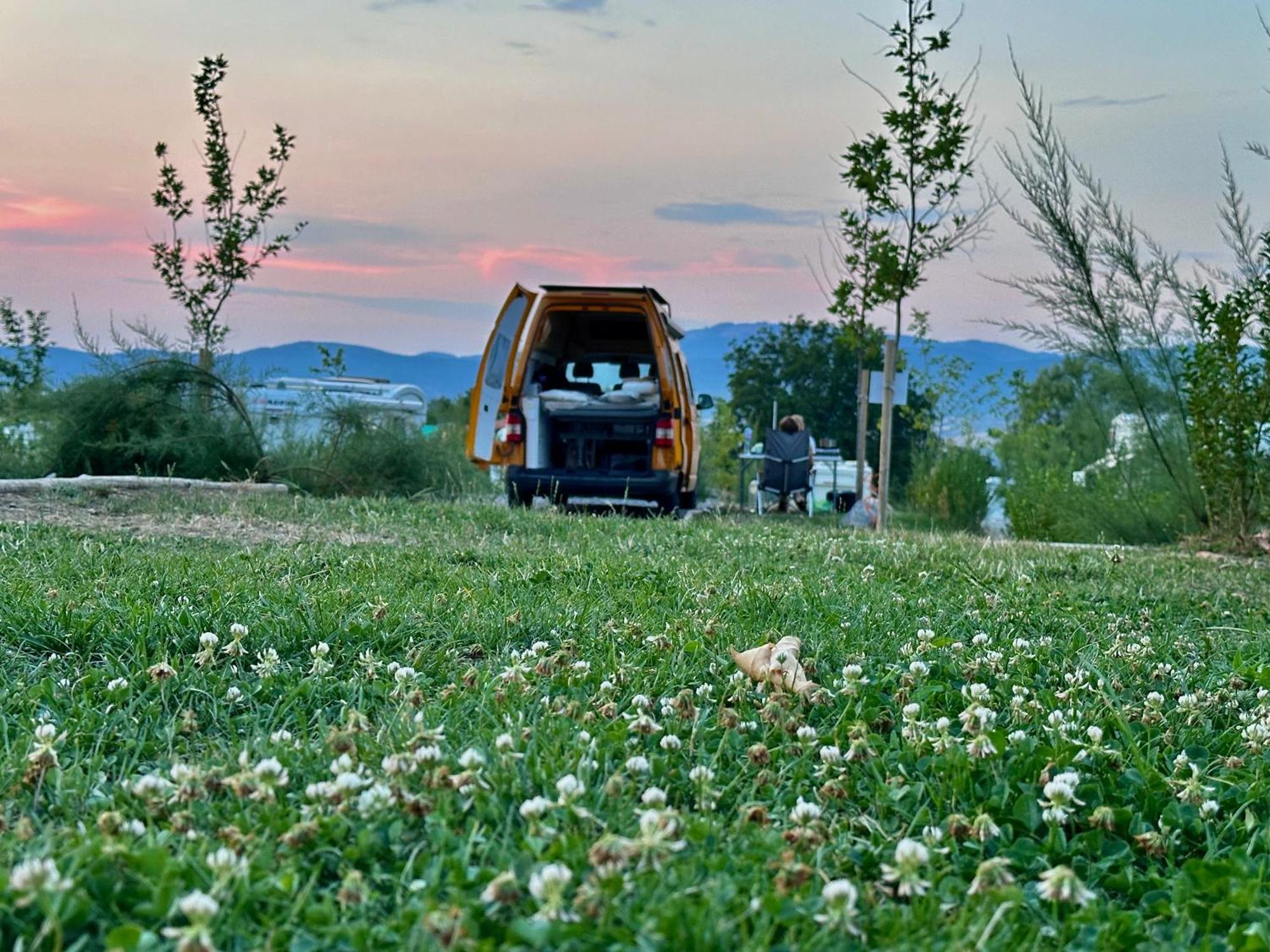 7 Lakes camping Sapareva Banya Bagian luar foto