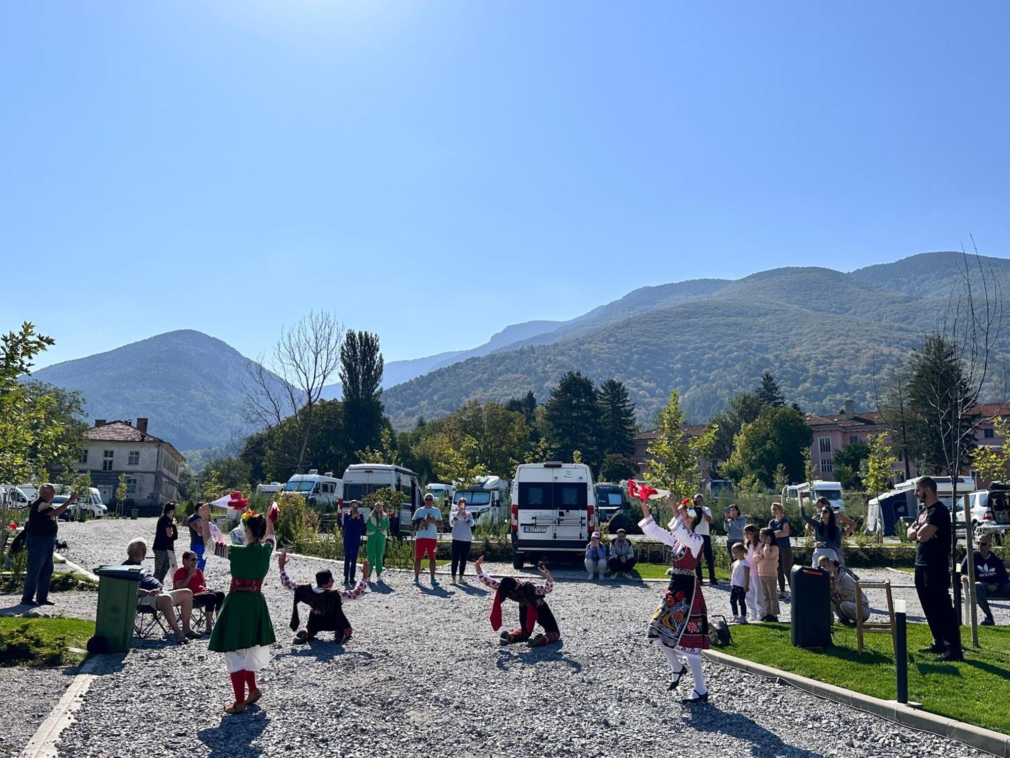 7 Lakes camping Sapareva Banya Bagian luar foto